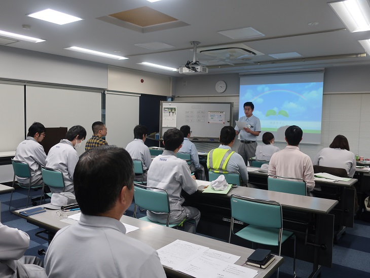 入社３～５年目研修の様子